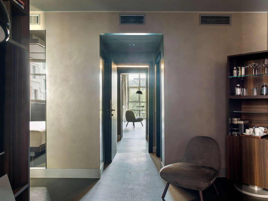 hotel_rooms