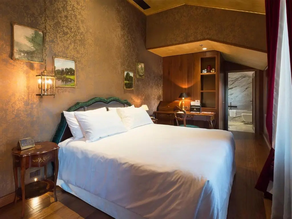 guest_rooms