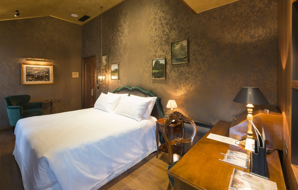 guest_rooms