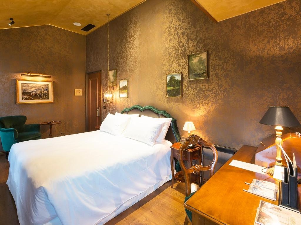 guest_rooms