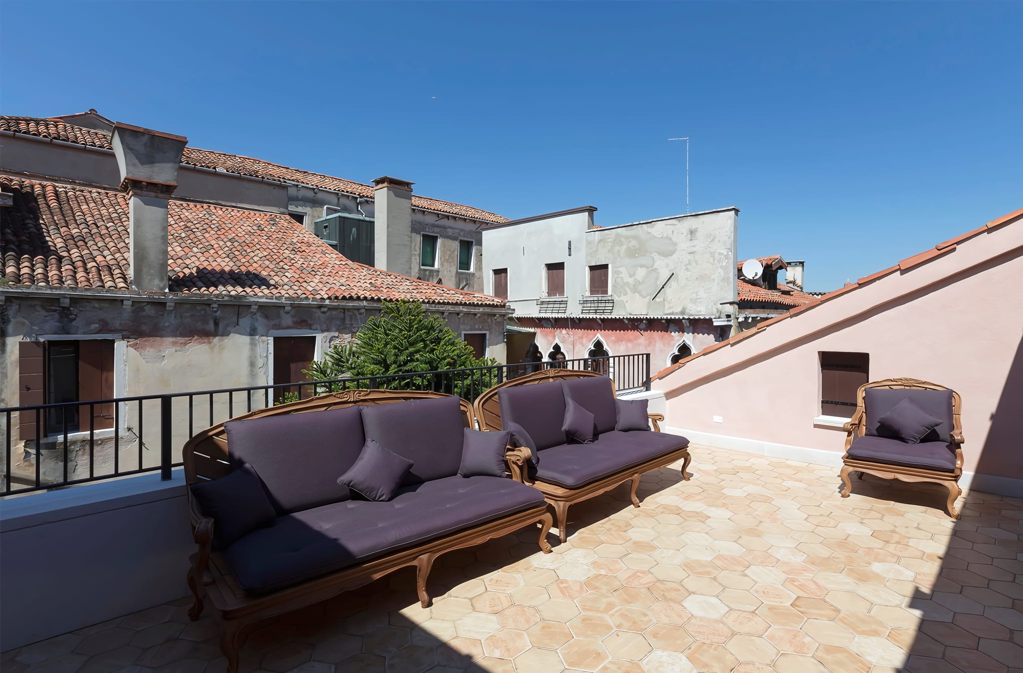 A fifteenth-century palace with a storied past