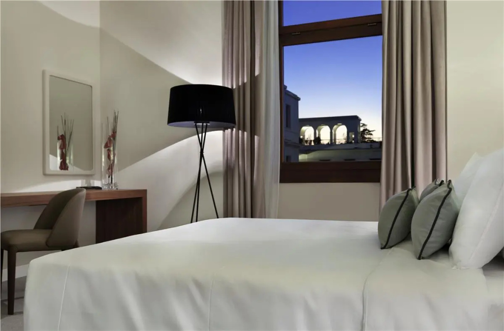 guest_rooms