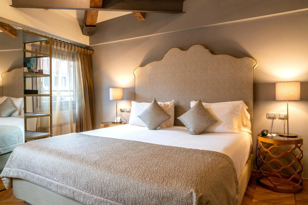 guest_rooms