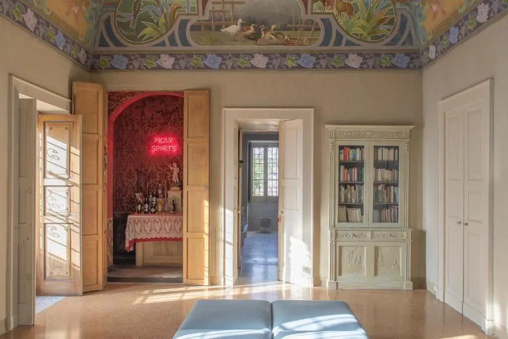 lobby