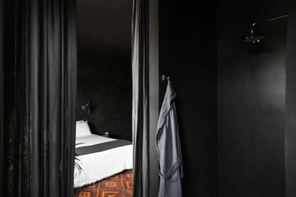 guest_rooms