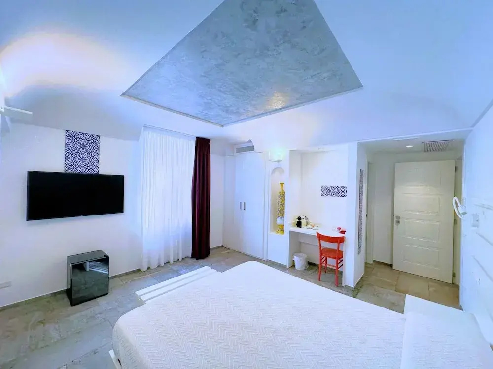 guest_rooms