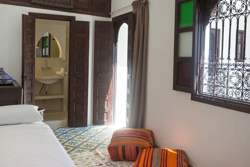 guest_rooms