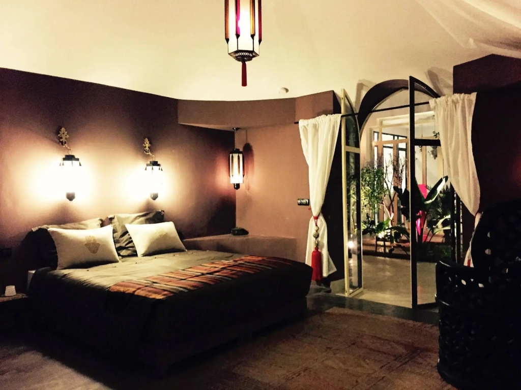 guest_rooms