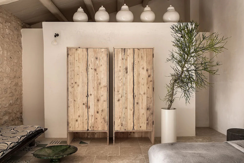 guest_rooms
