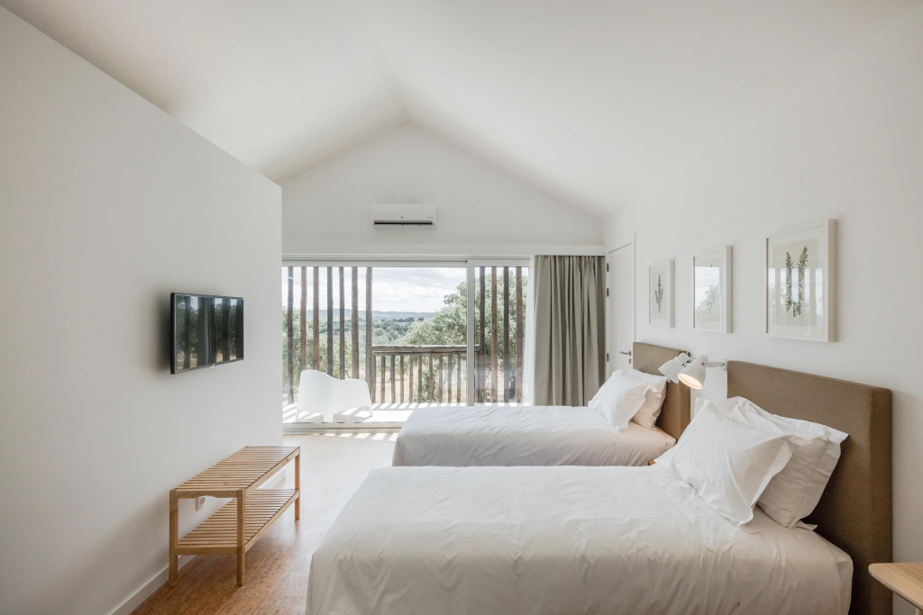 guest_rooms