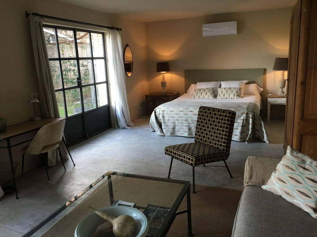 guest_rooms