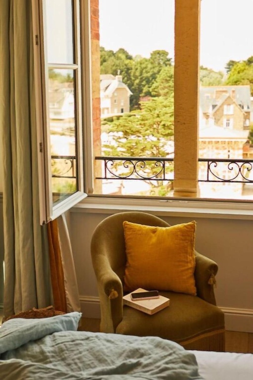 guest_rooms