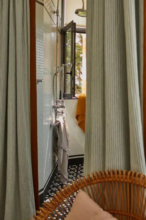 guest_rooms