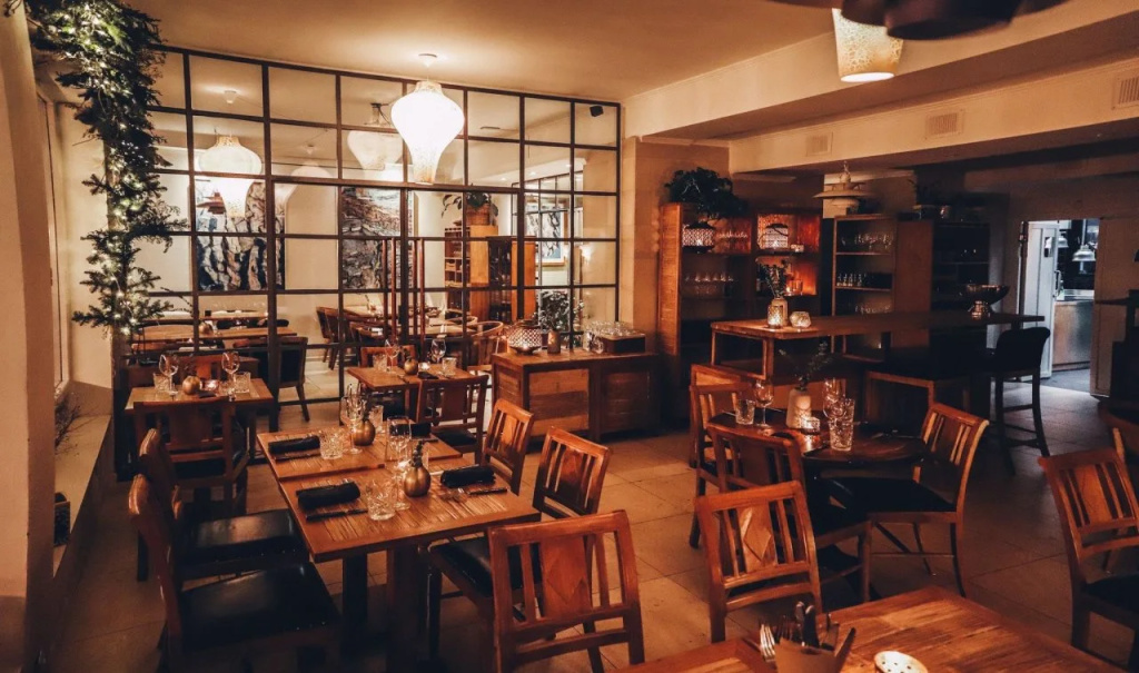 restaurant