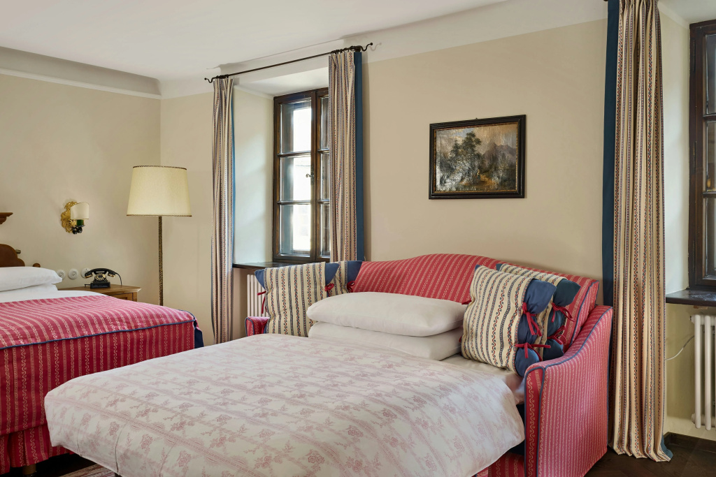guest_rooms