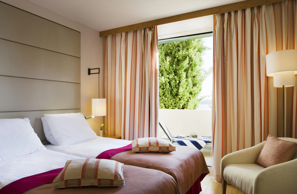 guest_rooms
