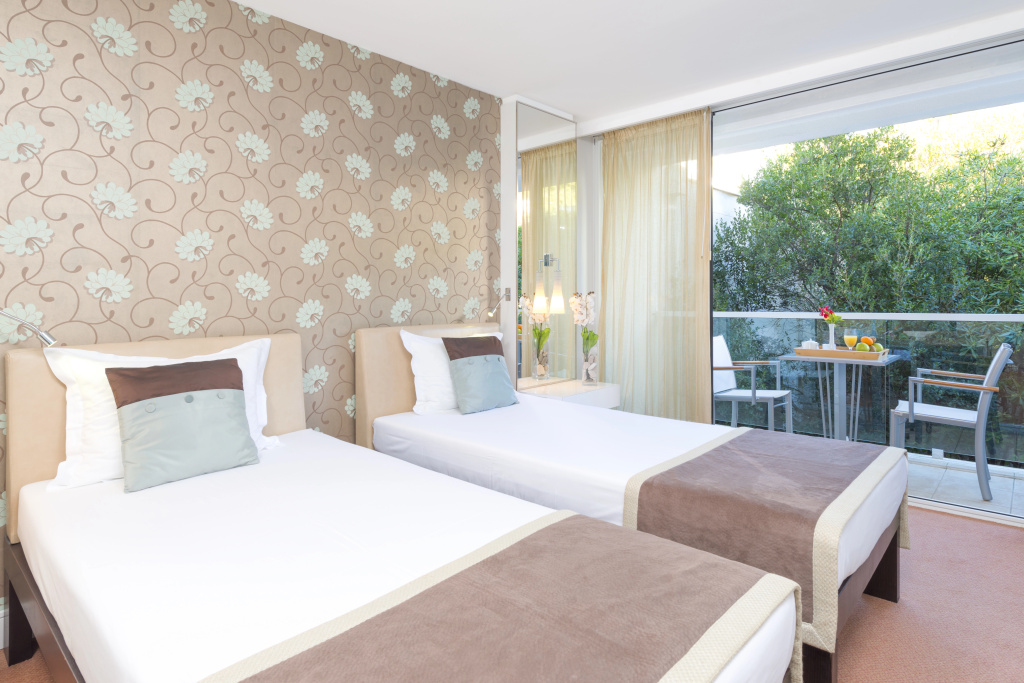 guest_rooms