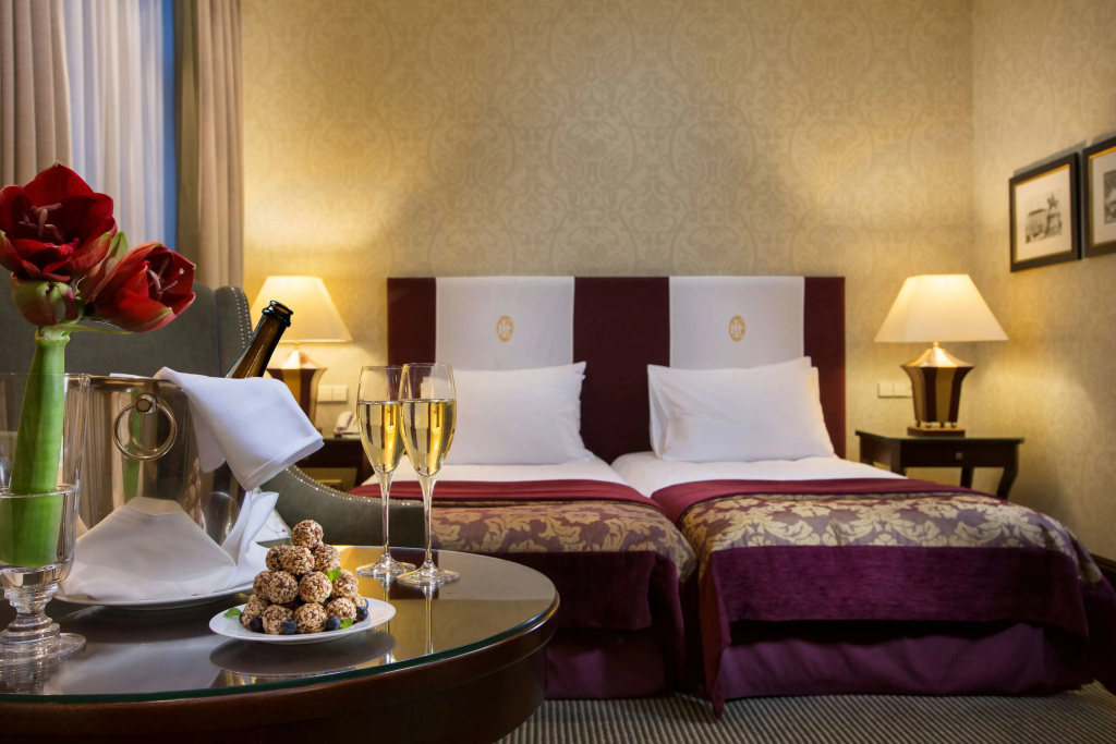 guest_rooms