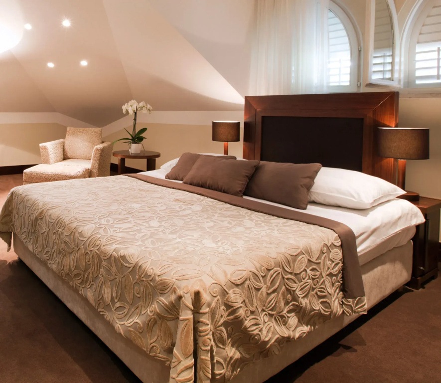 guest_rooms