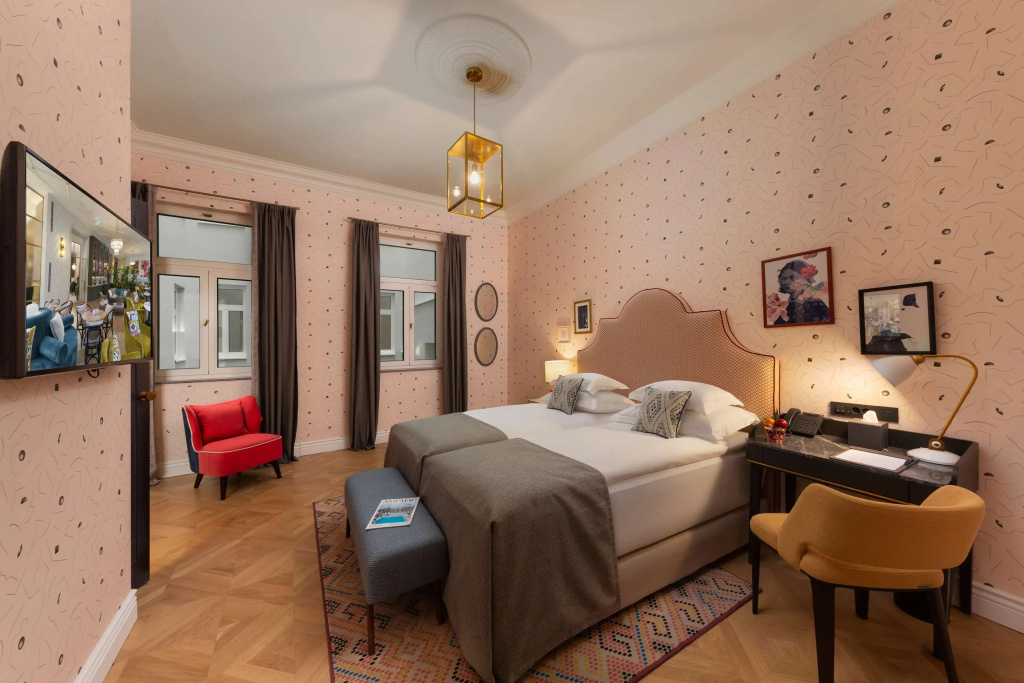 guest_rooms