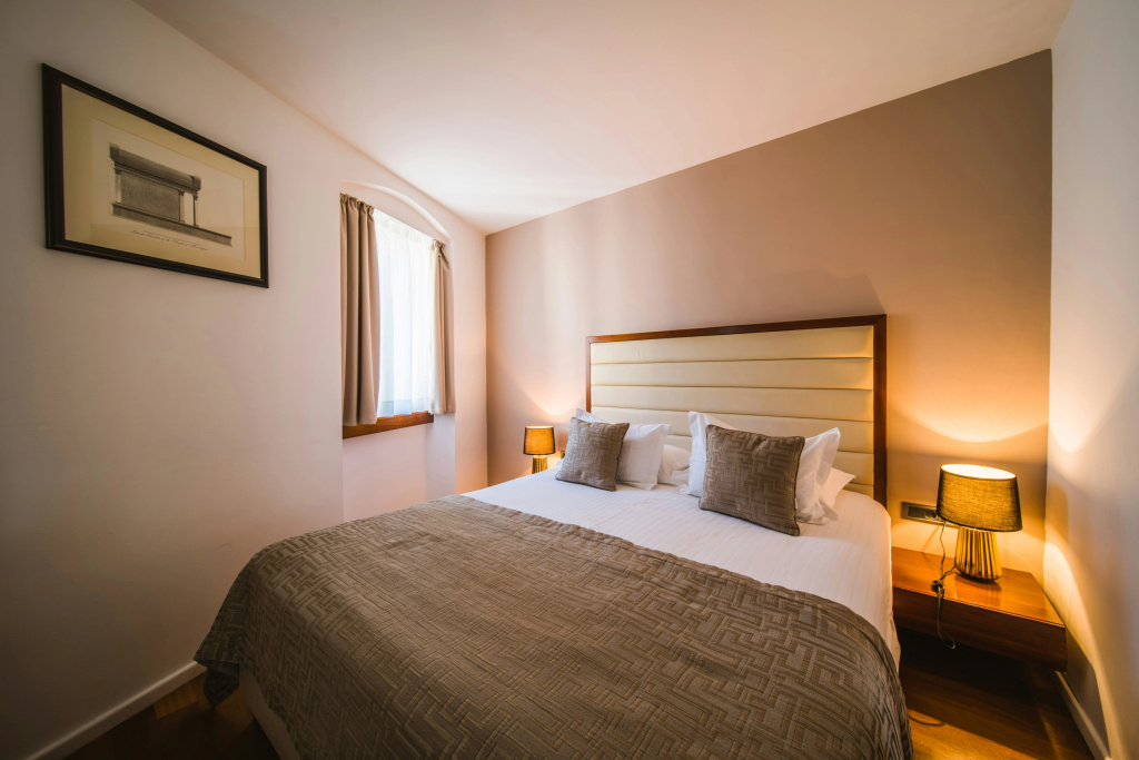 guest_rooms