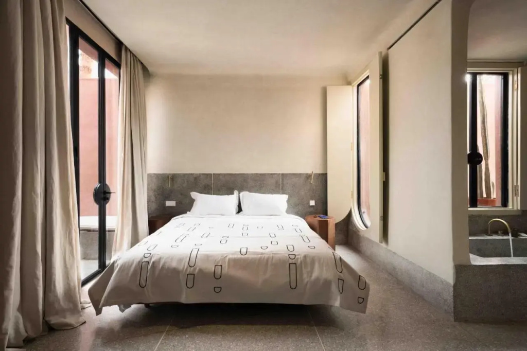 guest_rooms