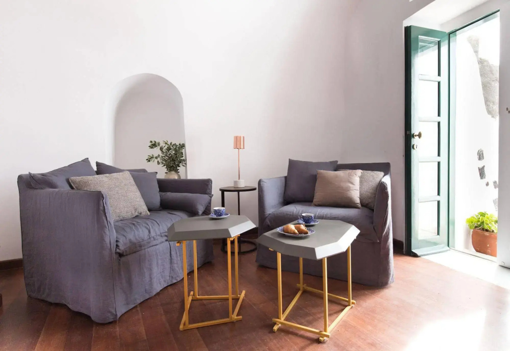 guest_rooms