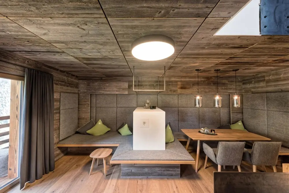 guest_rooms