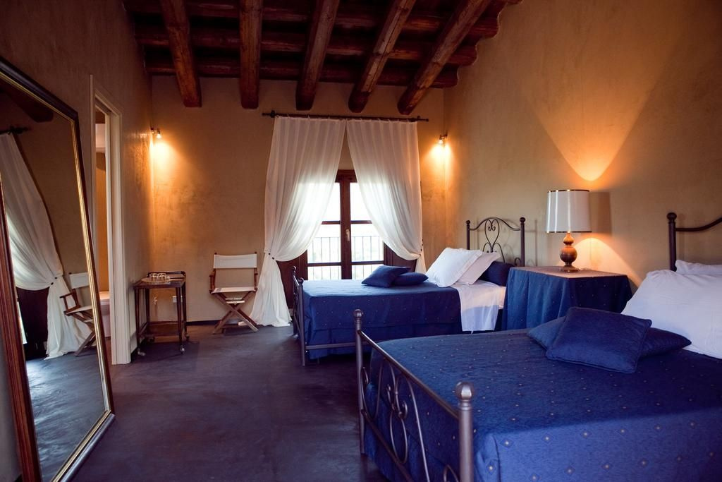 guest_rooms