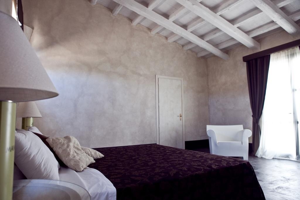guest_rooms