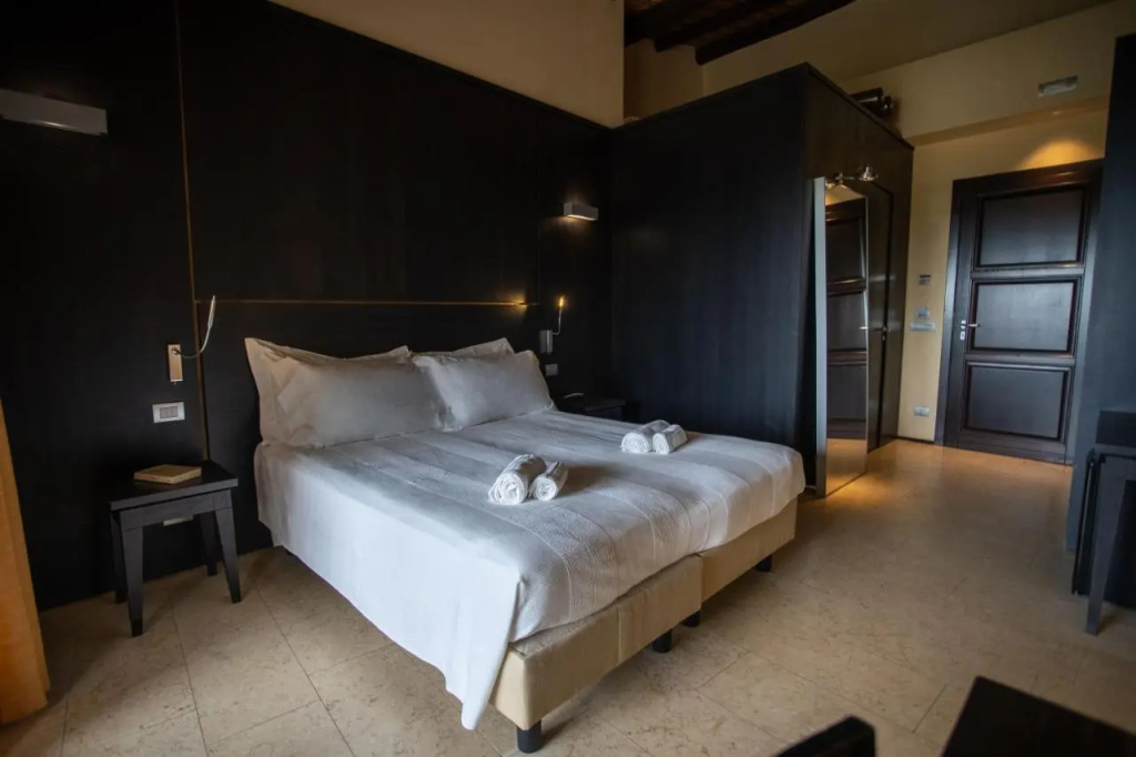 guest_rooms