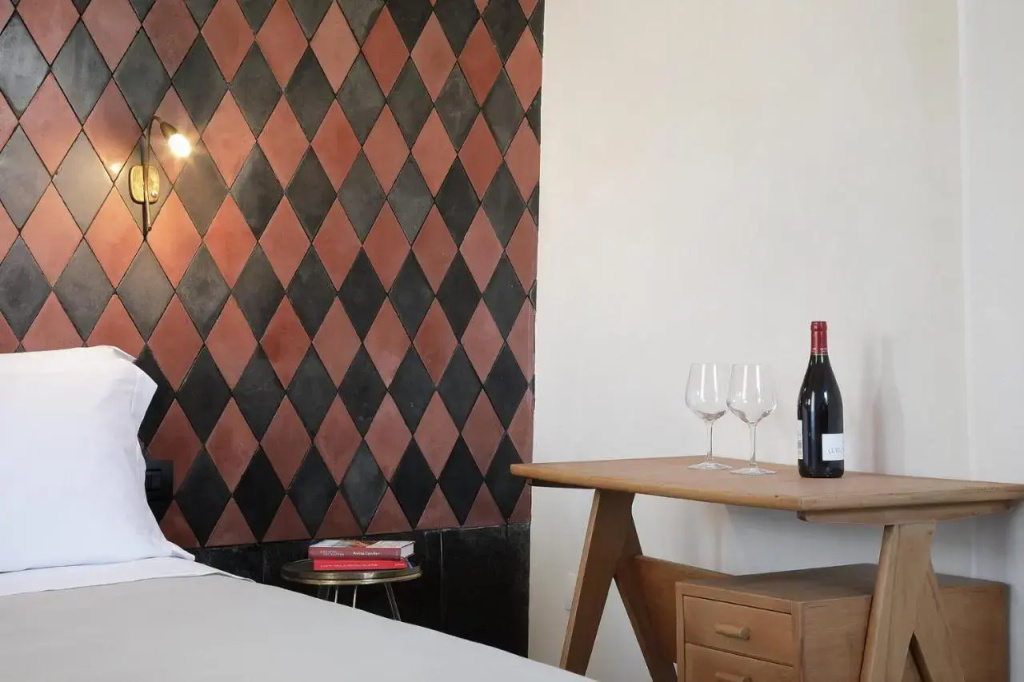 guest_rooms