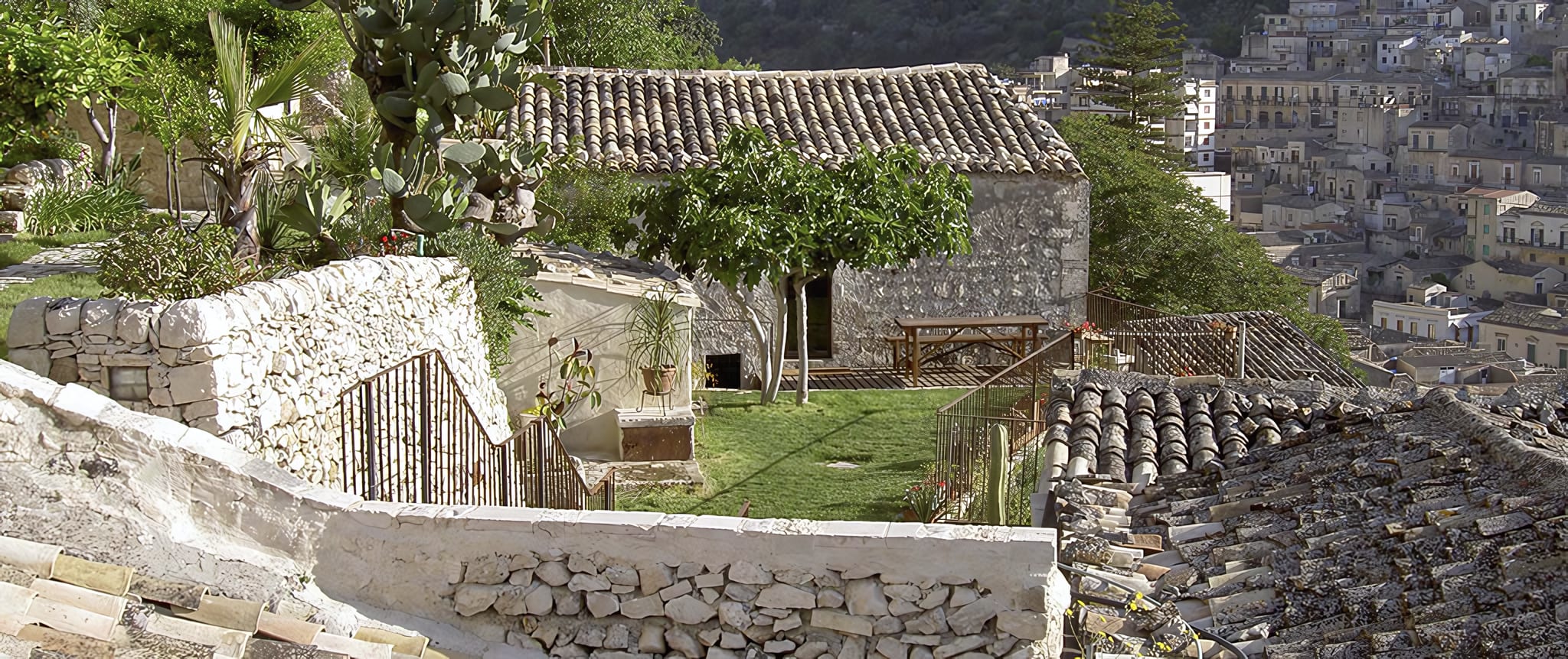 The Secret Garden of Talía