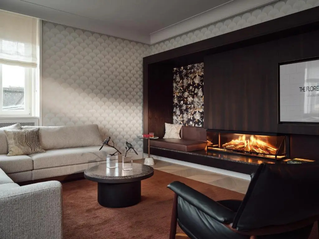 hotel_rooms