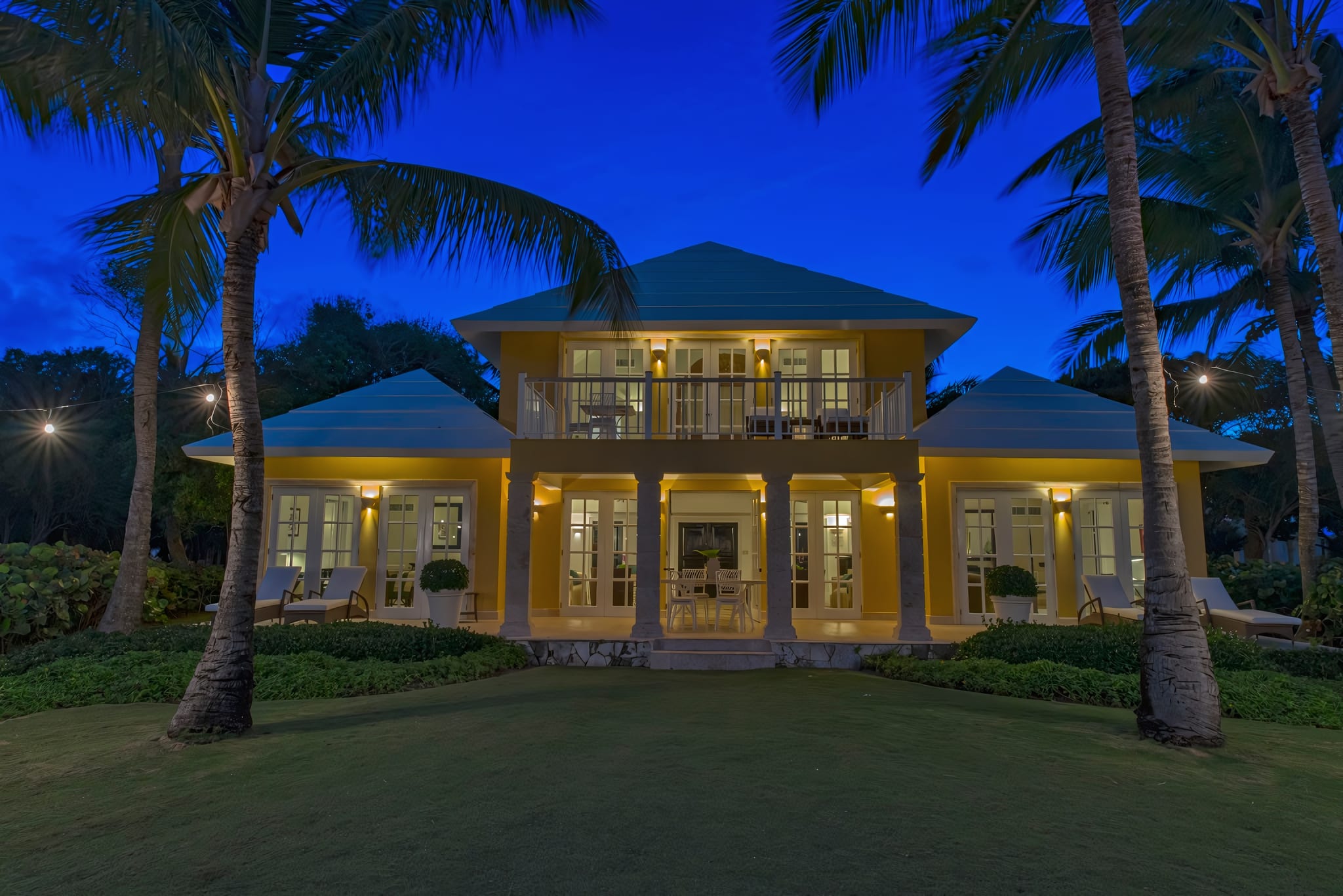 Oscar de la Renta-Designed Villas