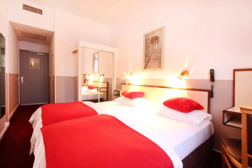 guest_rooms