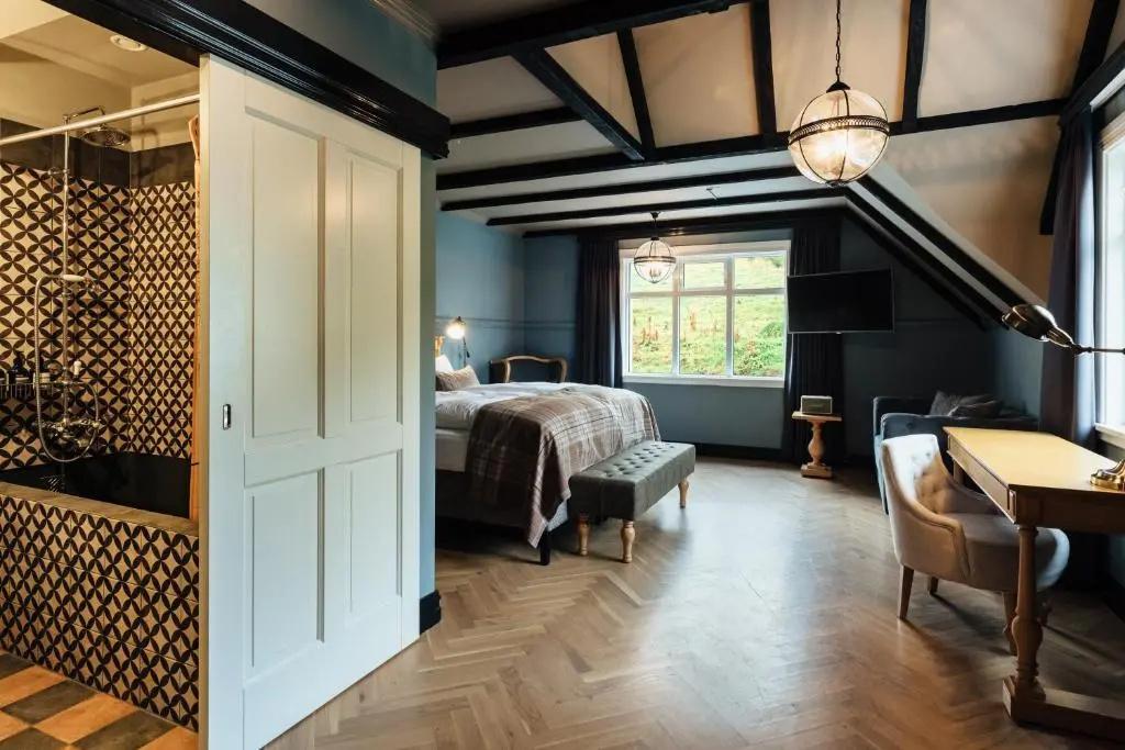 guest_rooms
