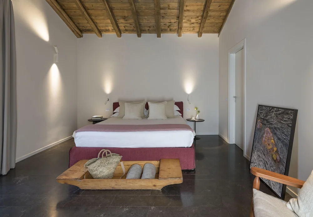 guest_rooms