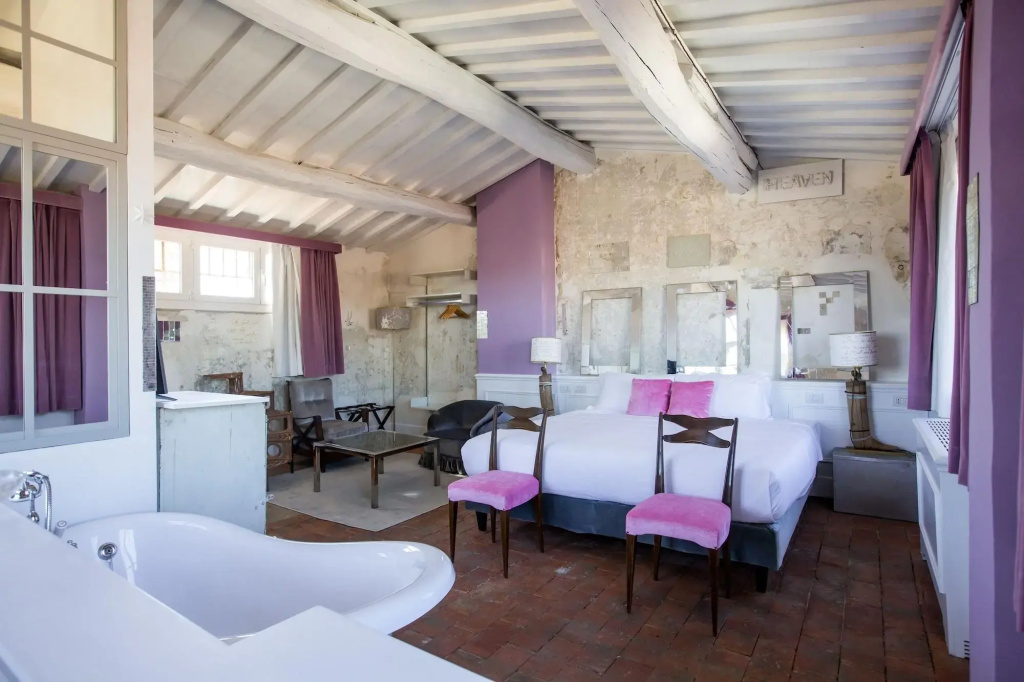 guest_rooms