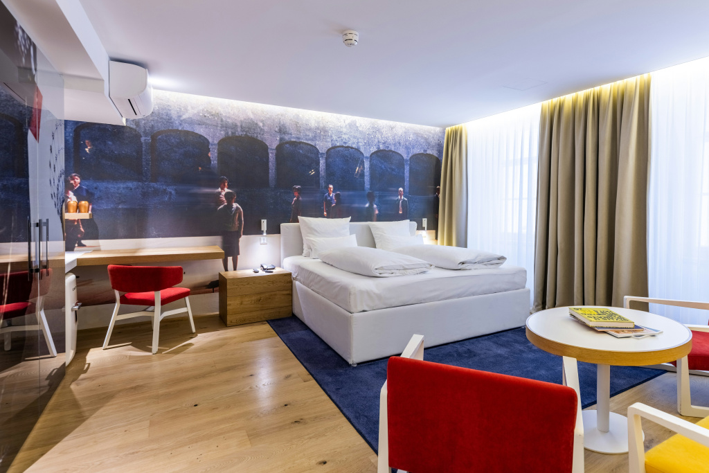 guest_rooms