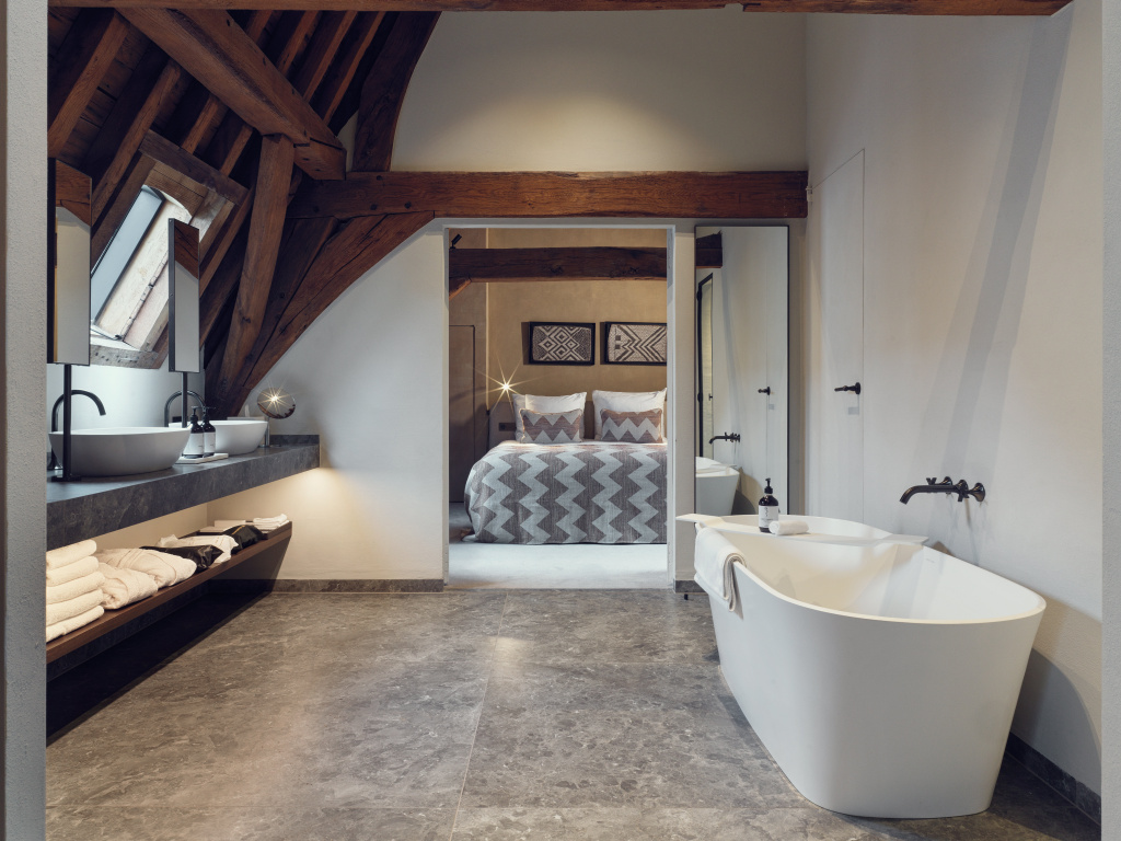 guest_rooms