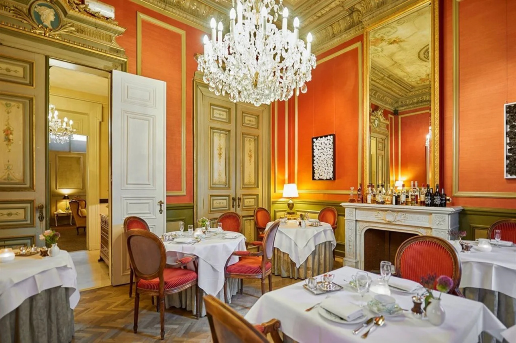 restaurant