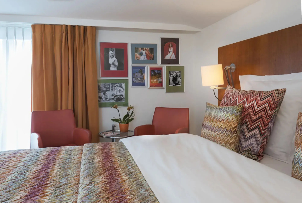 guest_rooms