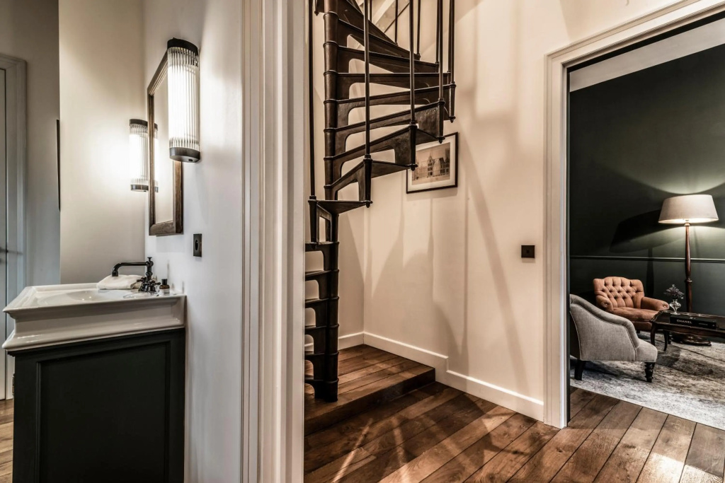 guest_rooms