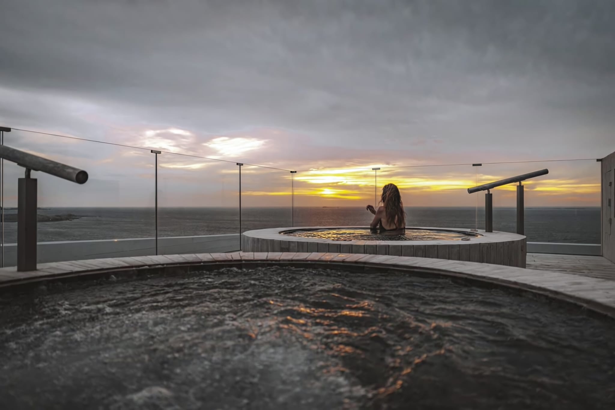 Rooftop Saunas and Hot Tubs Over the Atlantic