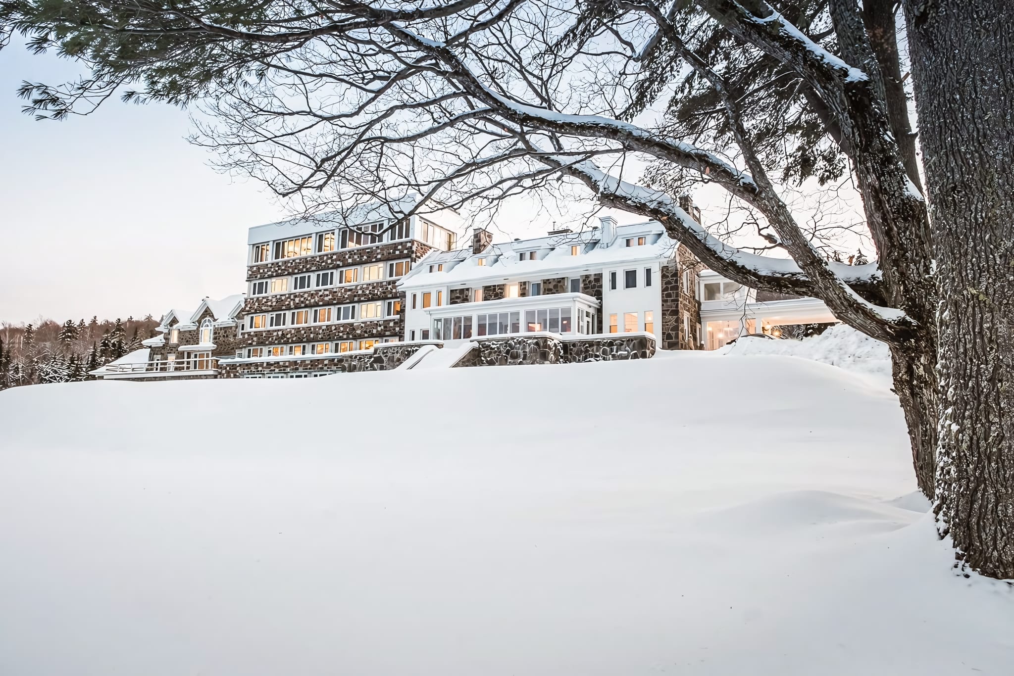 A 1908 Manor Restored with Antiques