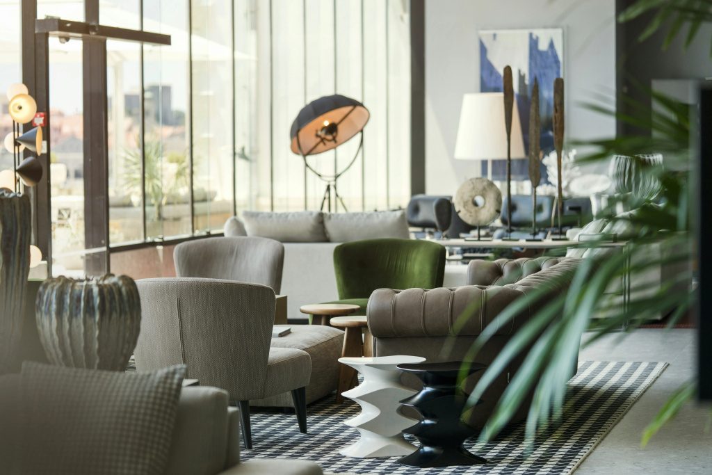 hotel_rooms
