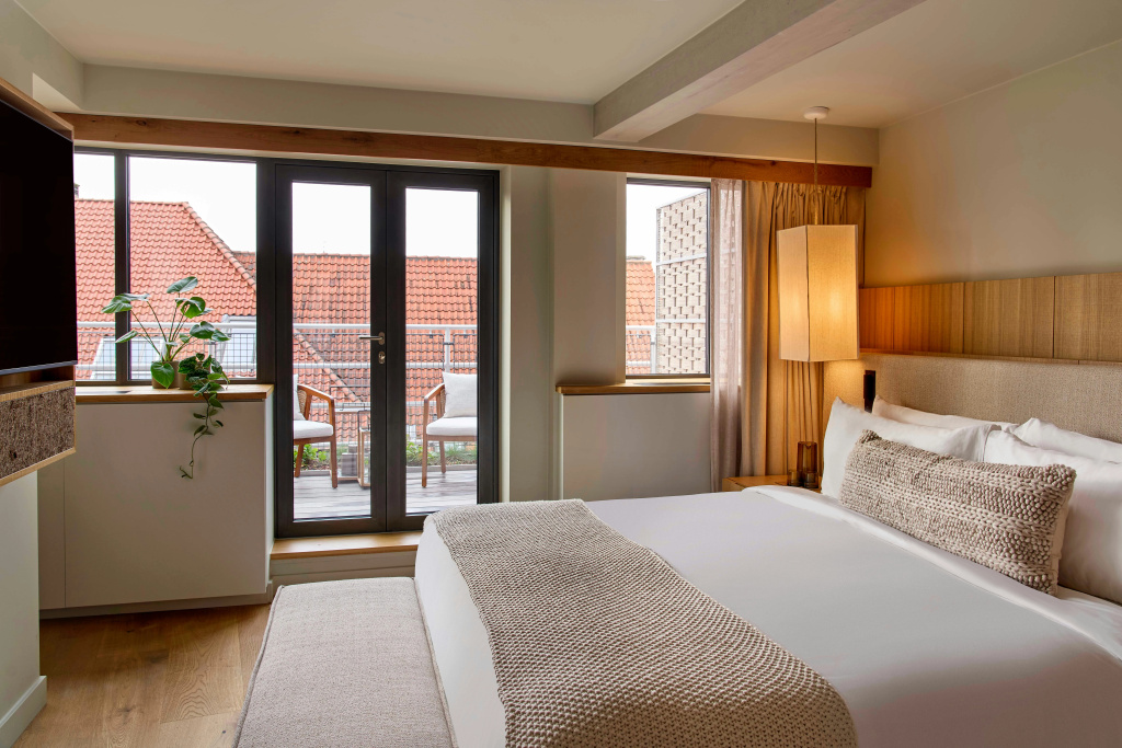 guest_rooms