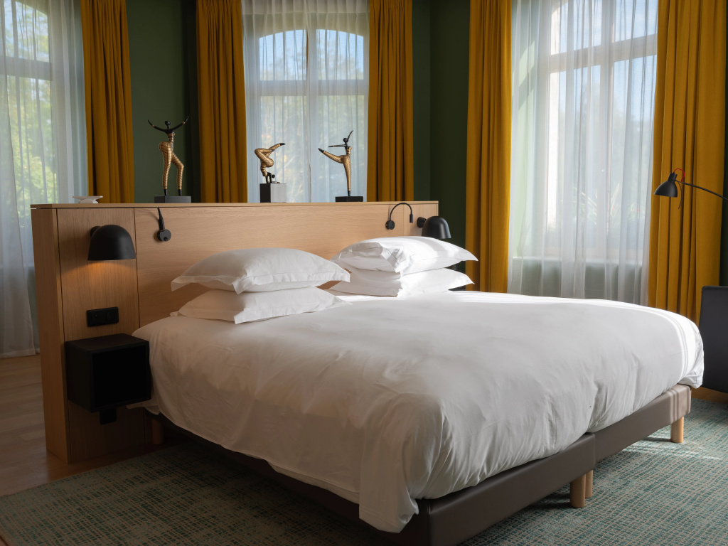 guest_rooms