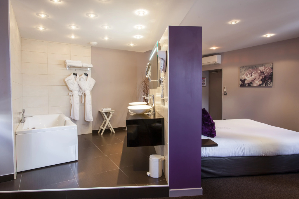 guest_rooms